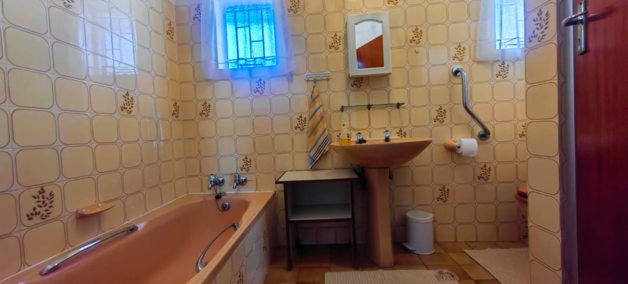 4 Bedroom Property for Sale in Miederpark North West